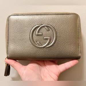 *Pretty* Gucci - SoHo Zippy Wallet